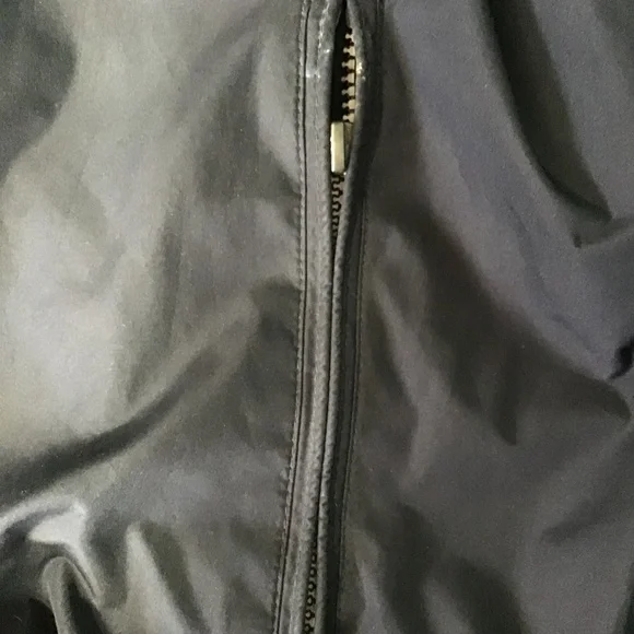💚 3/$25 Van Heusen large black jacket with silver zipper - Picture 9 of 10